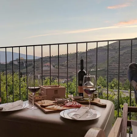بيت ضيافة Quinta Do Vallado - Douro Wine 4*